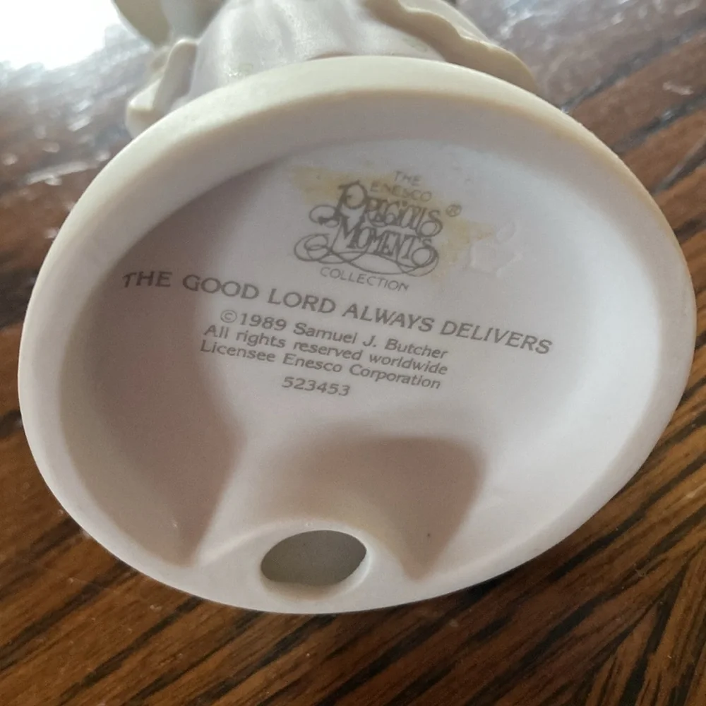 Precious Moments The good Lord always delivers porcelain moms moms to be 1989